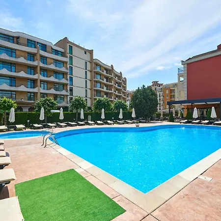 Ξενοδοχείο Sunny Forum