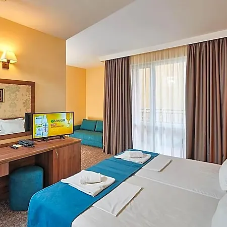 Otel Sunny Forum 4*