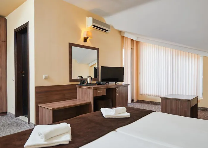 Sunny Forum Отель 4*