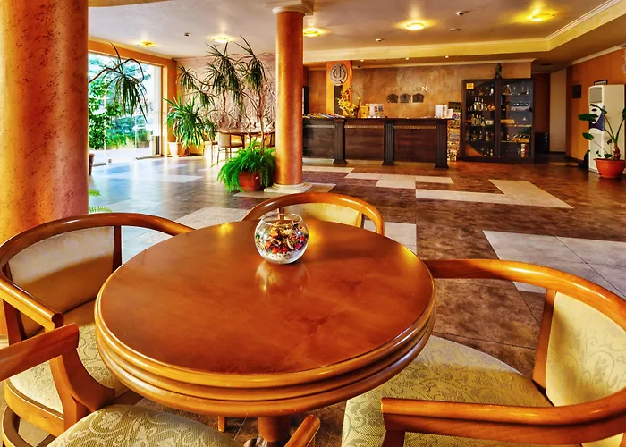 Отель Sunny Forum 4*