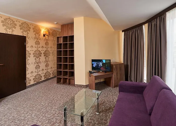 Sunny Forum Хотел