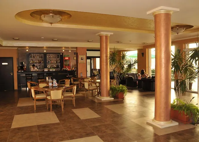 Sunny Forum Хотел 4*