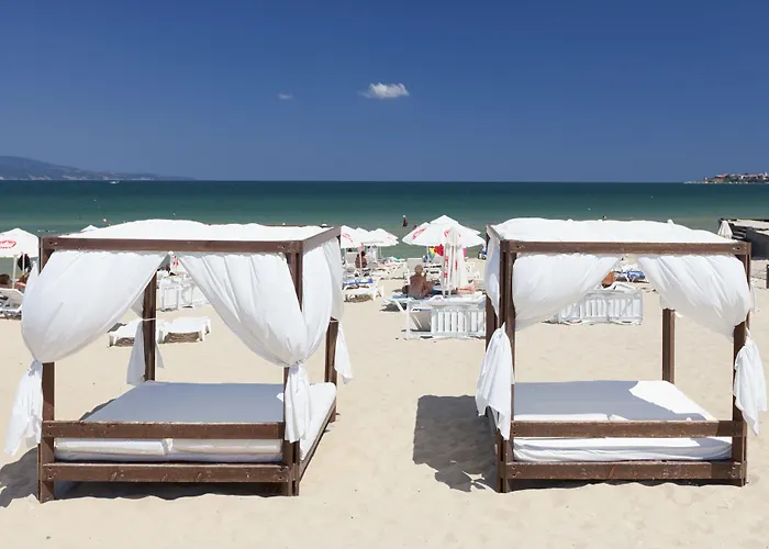 Sunny Forum Хотел 4*