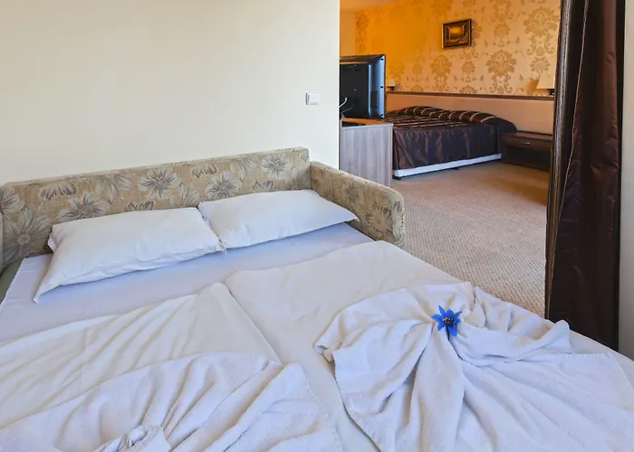 Хотел Sunny Forum 4*